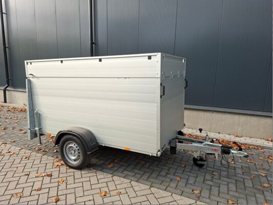 Gesloten Anssems aanhangwagen met heetwater hogedrukspuit